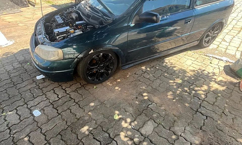 Chevrolet Astra Gl 1...