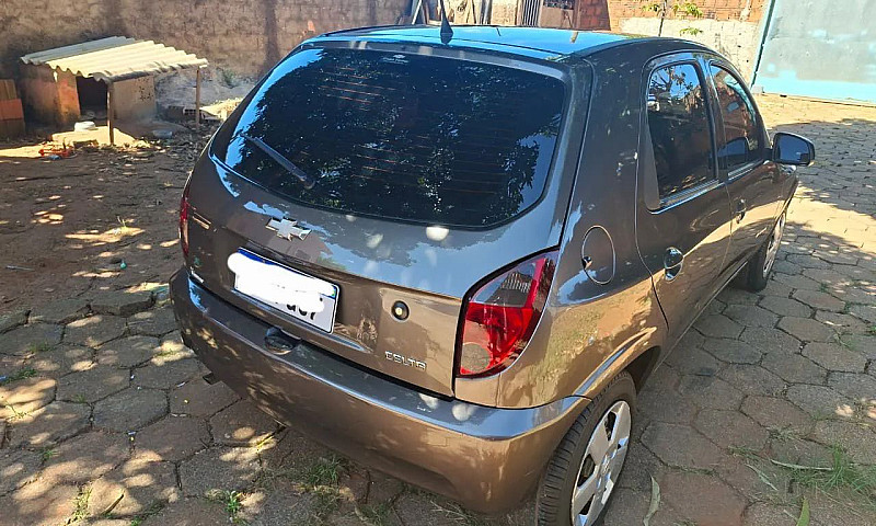 Chevrolet Celta Adva...