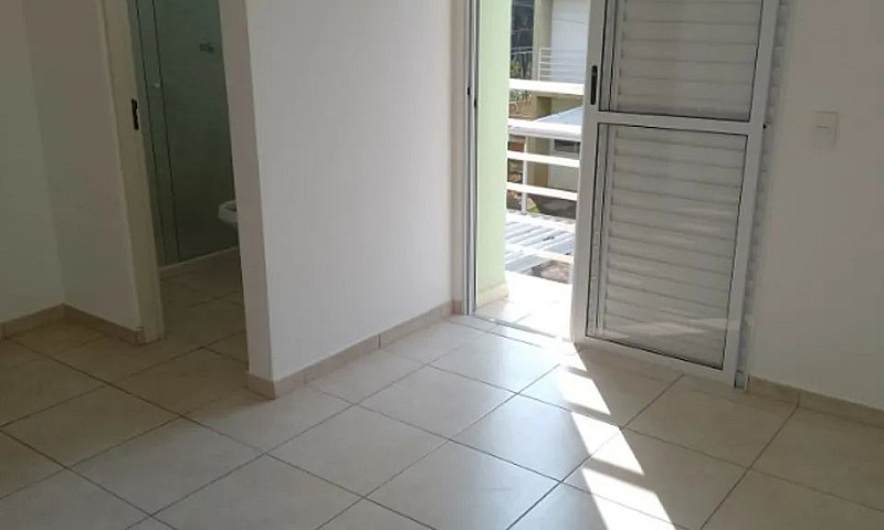 Casa Em Condomínio E...