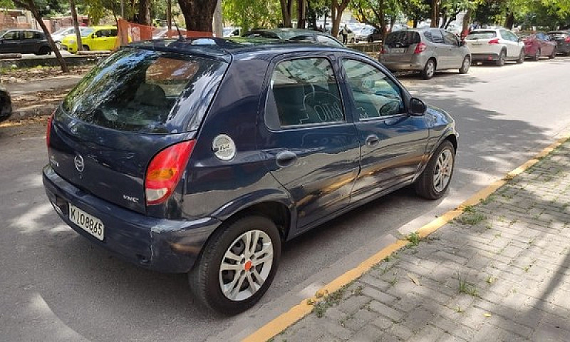 Celta 2005 Só Com Ar...