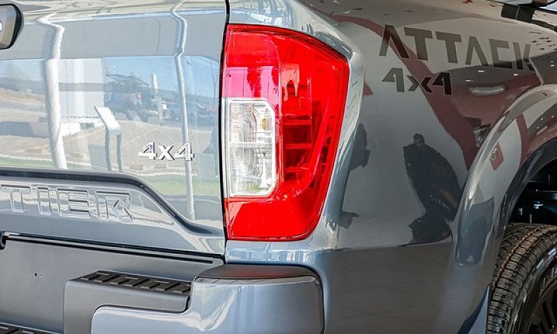 Nissan Frontier 2.3 ...
