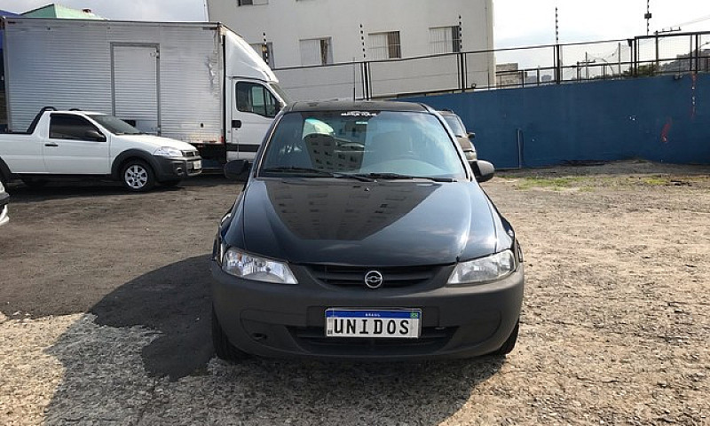 Chevrolet Celta 2002...