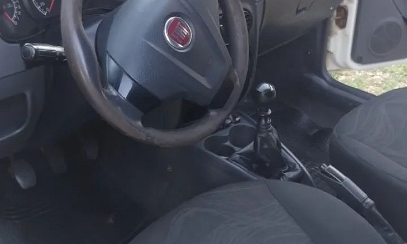 Fiat Strada Working ...