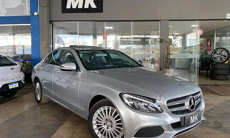 Mercedes-Benz C200 2...