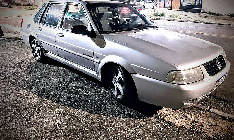 Volkswagen Santana 1...