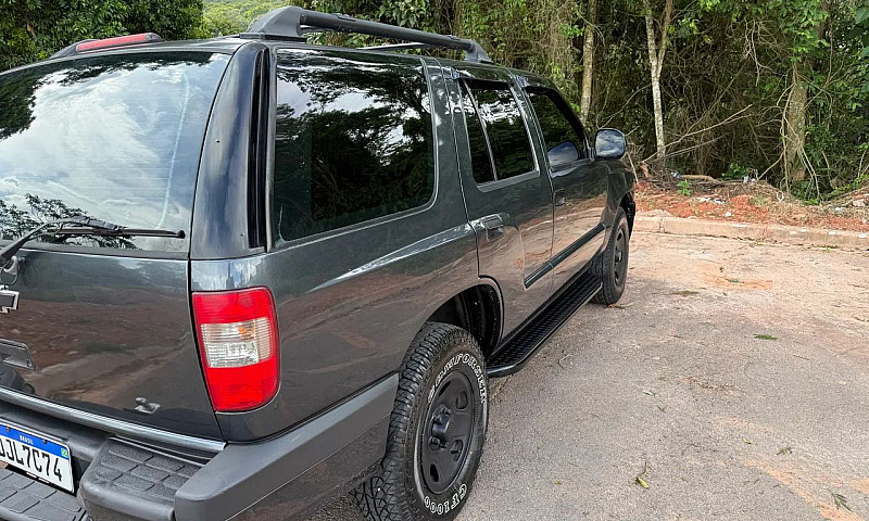 Chevrolet S10 Blazer...