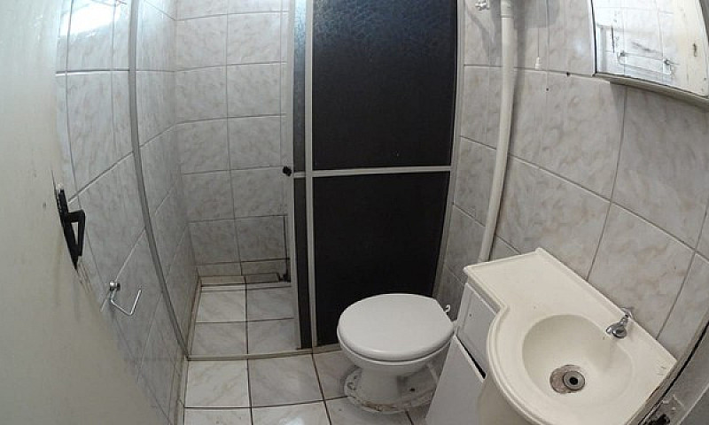 Casa Com 2 Dormitóri...