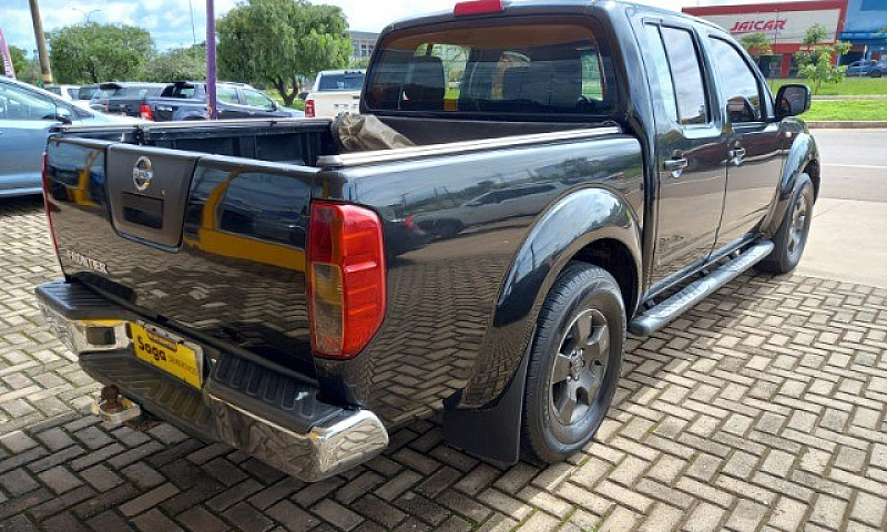 Nissan Frontier Se A...