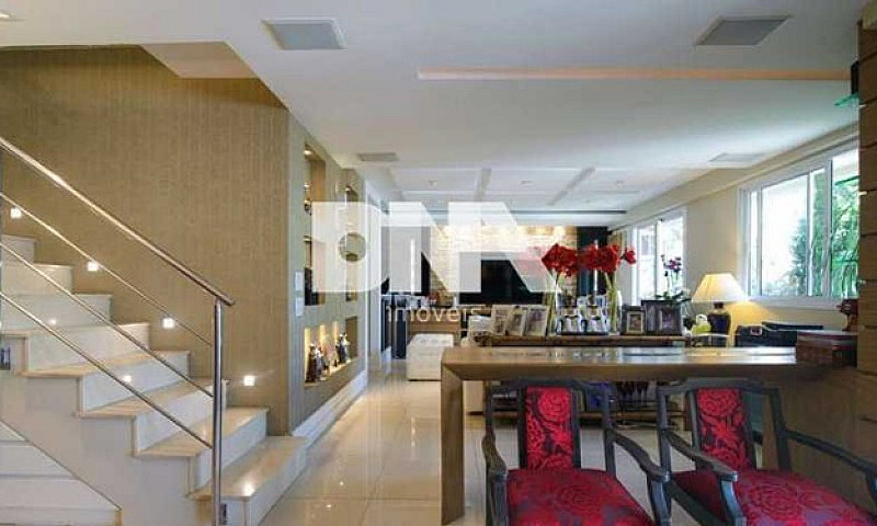 Apartamento-À Venda-...