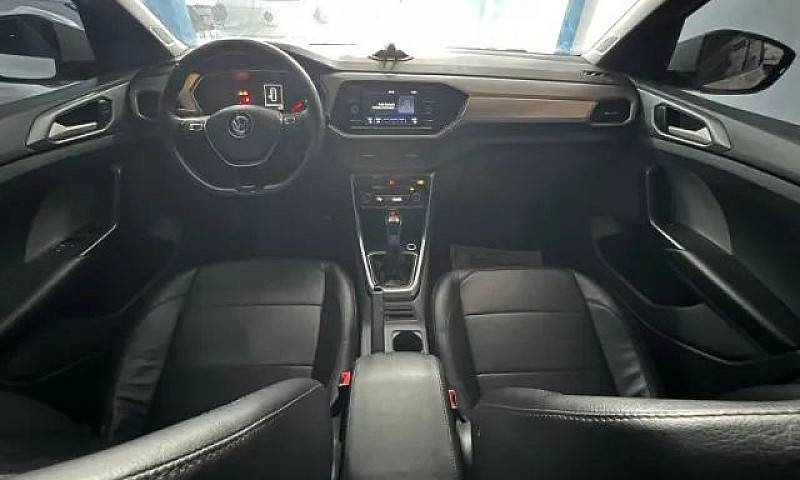 Volkswagen T-Cross C...