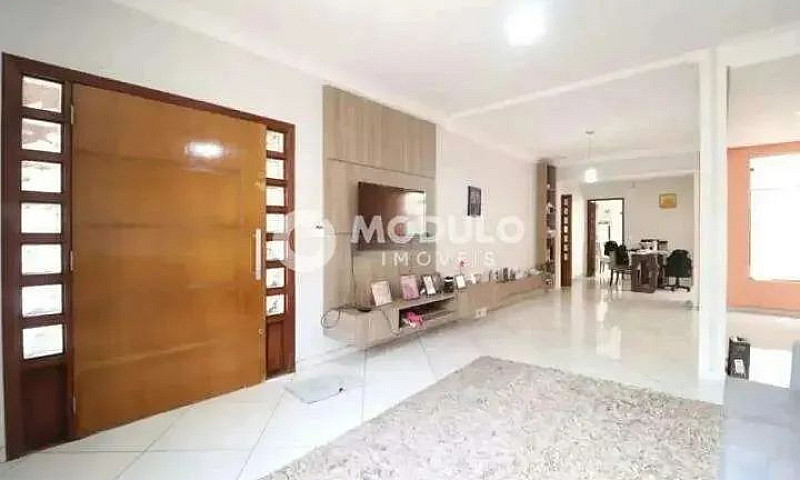 Casa Residencial Dis...