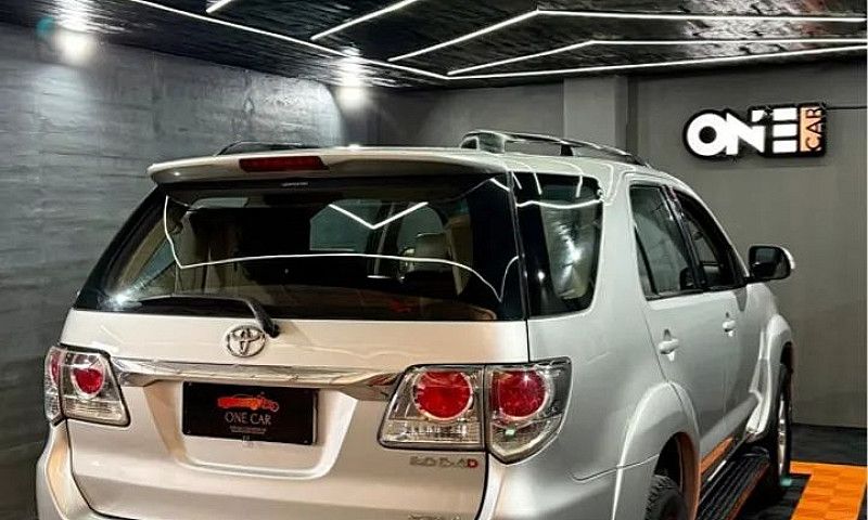 Toyota Hilux Sw4 Srv...