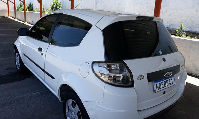 Ford Ka 2012...