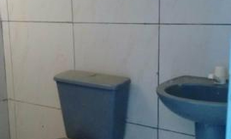 Vende-Se Casa...