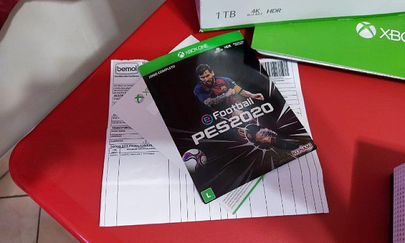 Microsoft Xbox One S...