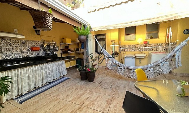 Casa À Venda No Bair...