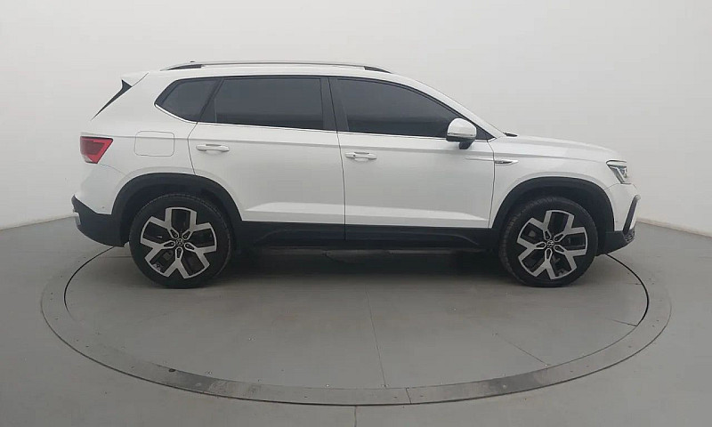 Volkswagen Taos High...