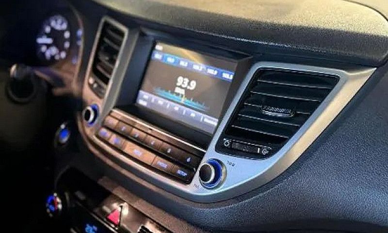 Hyundai Tucson Gls 1...