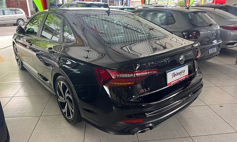 Volkswagen Jetta Gli...