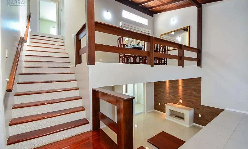Casa Capoeiras...
