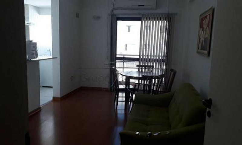 Apartamento / Padrão...