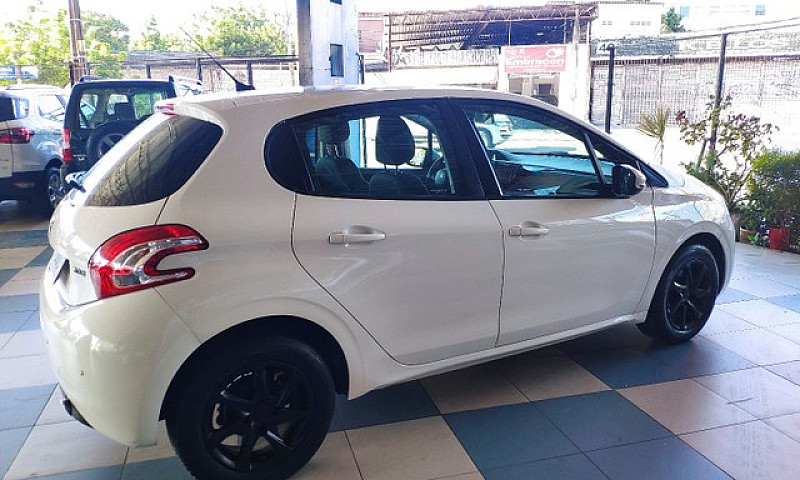 Peugeot 208 Active P...