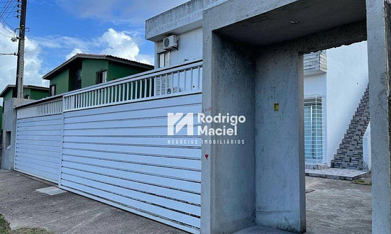 Casa Com 3 Dormitóri...