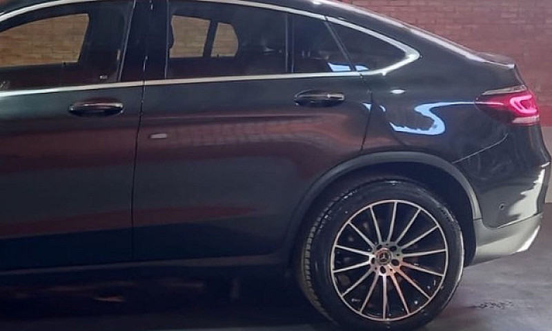 Mercedes-Benz Glc 30...