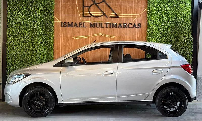 Chevrolet Onix Hatch...