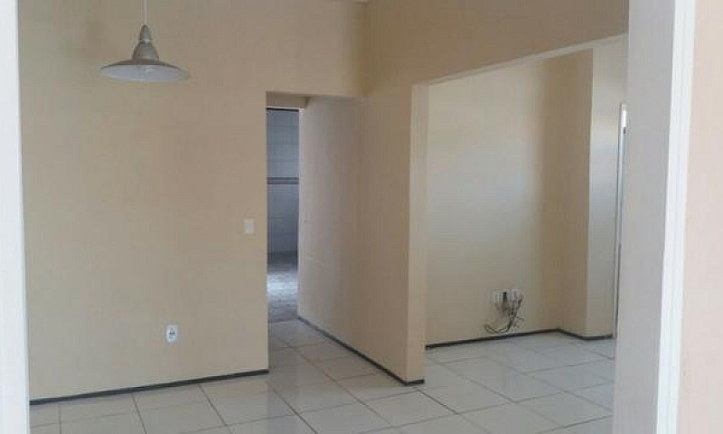 Alugo Excelente Casa...
