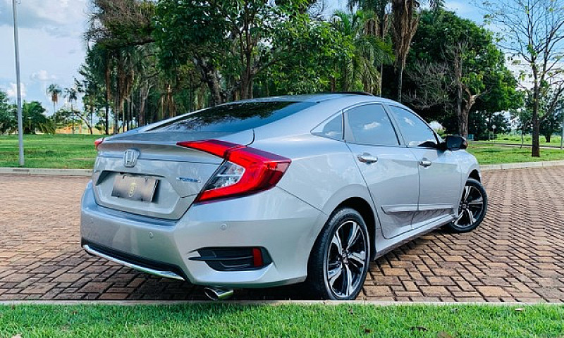 Honda / Civic Tourin...