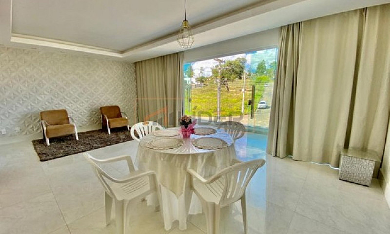 Casa Triplex Residen...