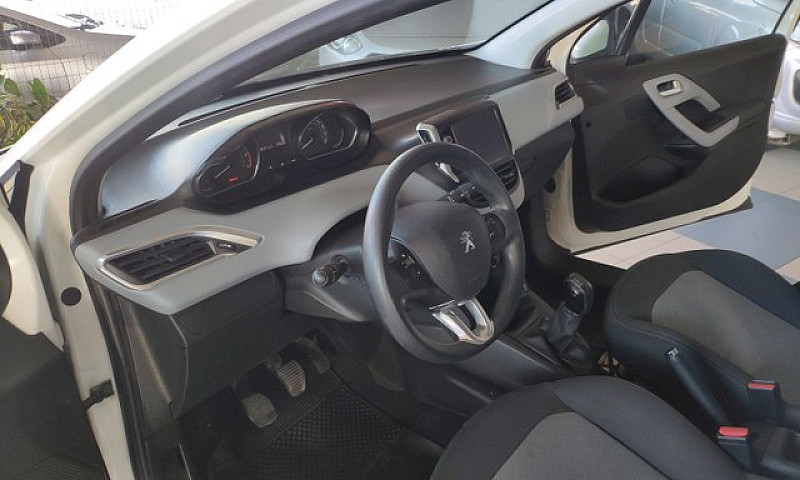 Peugeot 208 Active P...