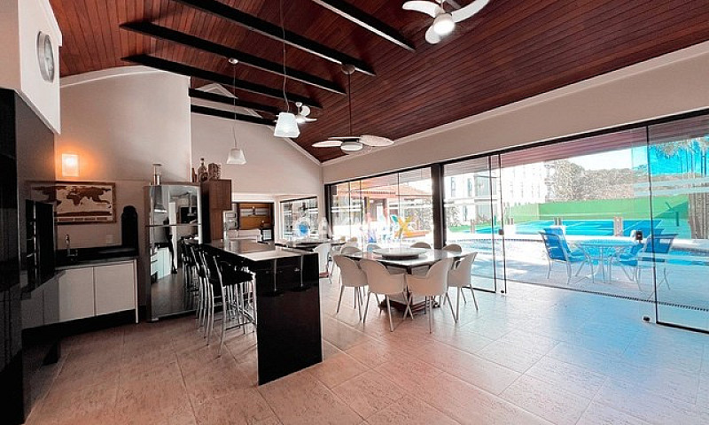 Casa Em Condominío F...
