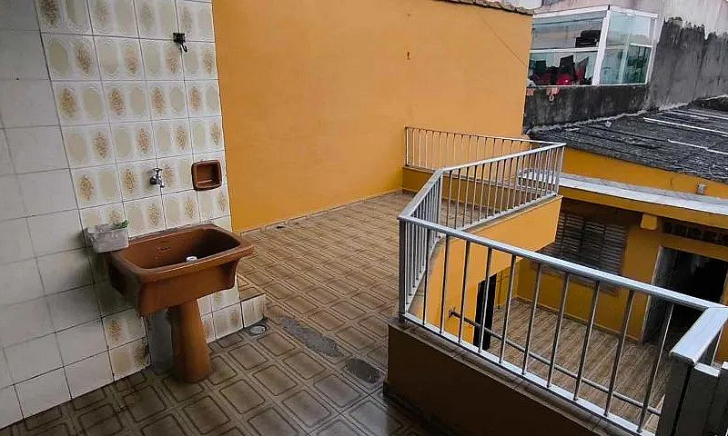 Alugo Casa 2 Comodos...