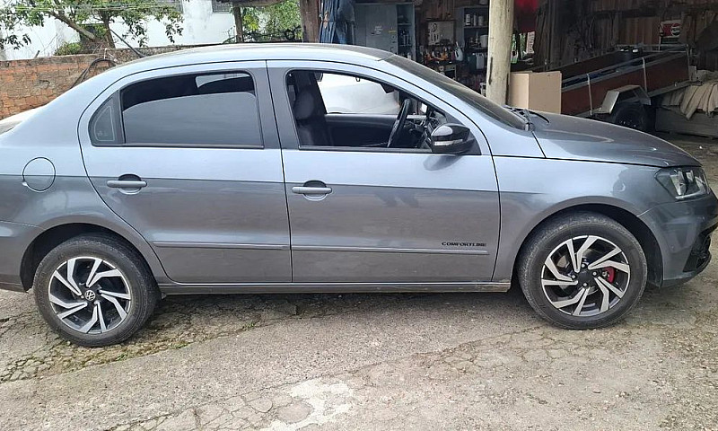 Volkswagen Voyage Co...