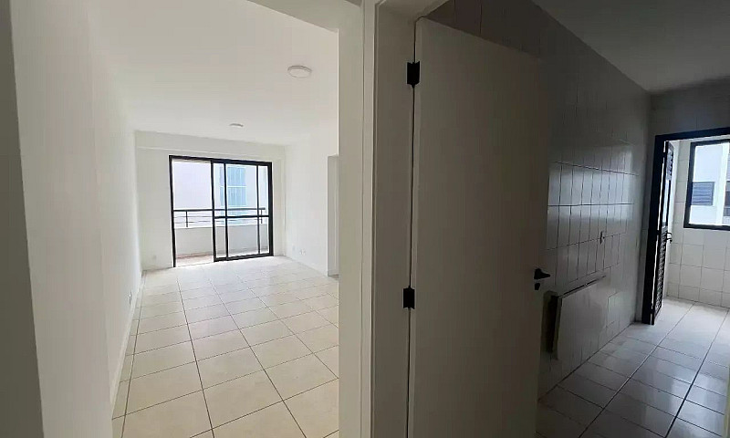 2 Quartos Sendo 1 Su...