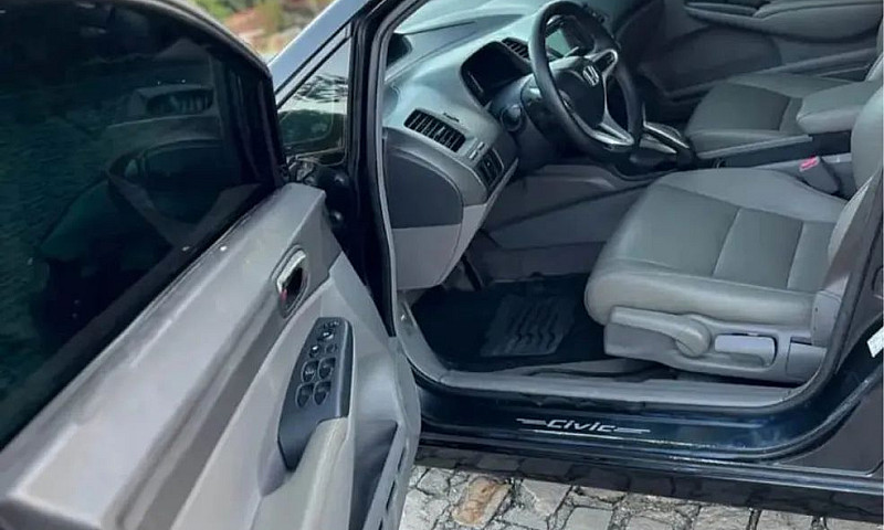 Honda Civic Sedan Lx...