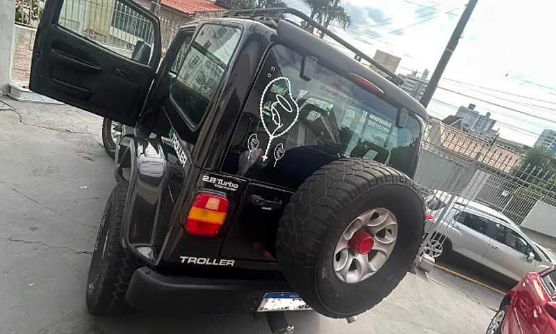 Troller T-4 4X4 2.8 ...