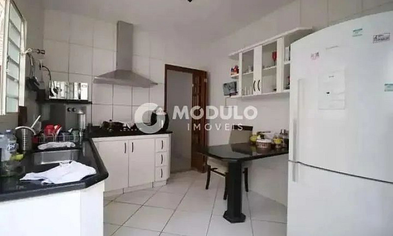 Casa Residencial Dis...