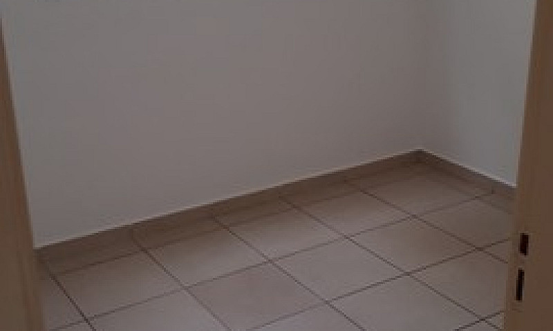 Aluga-Se Apartamento...
