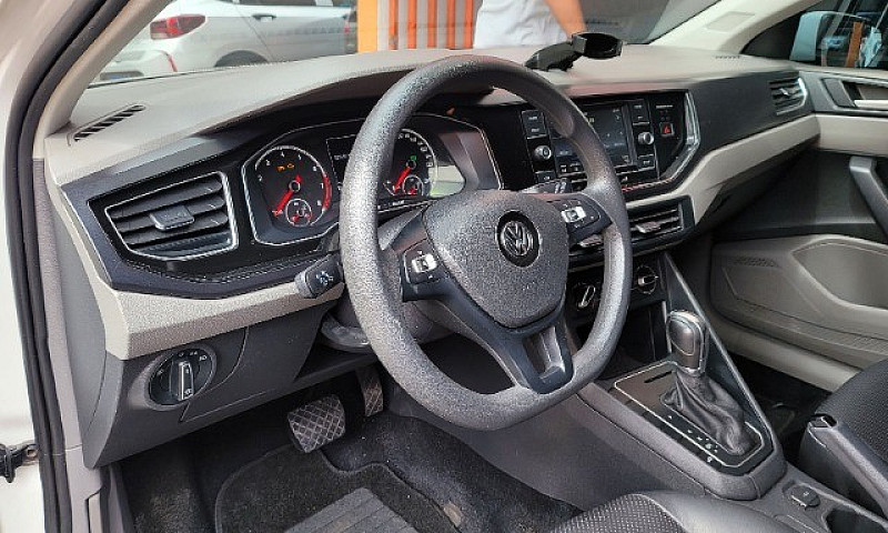Polo 1.0 Tsi Confort...