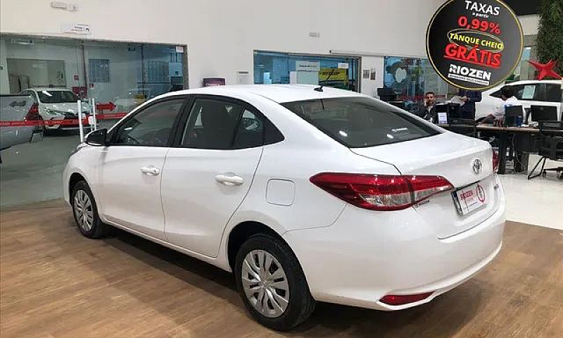Toyota Yaris 1.5 16V...