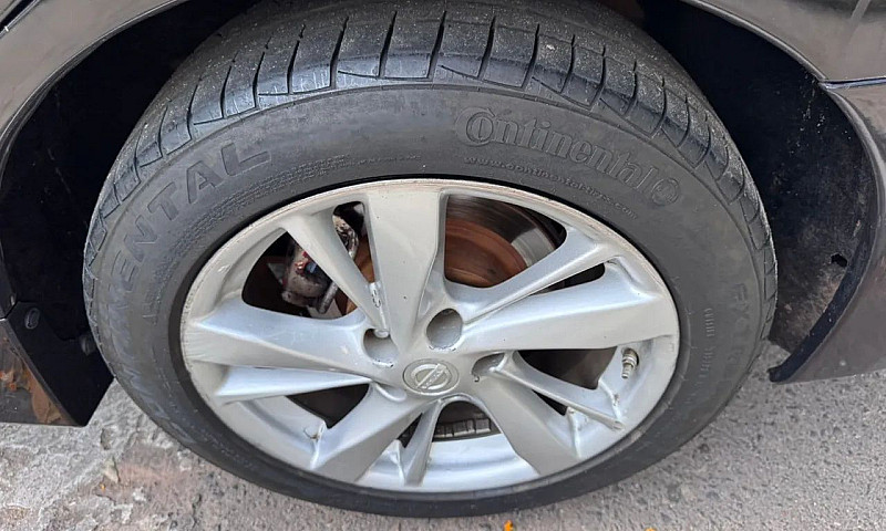 Nissan Altima 2014 T...
