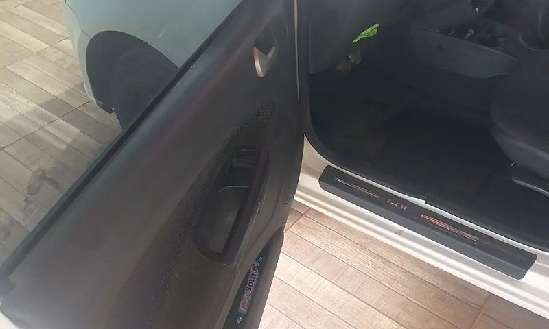 Volkswagen Gol Geraç...