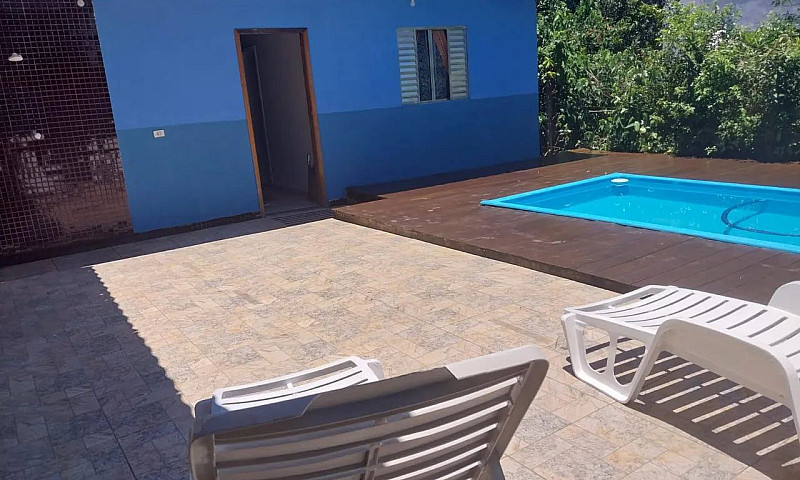 Aluga-Se Casa Na Pra...