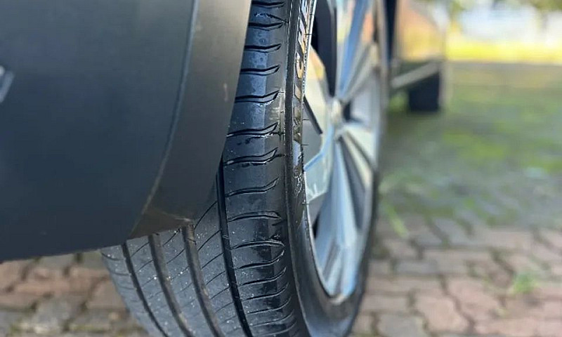 Volkswagen T-Cross C...