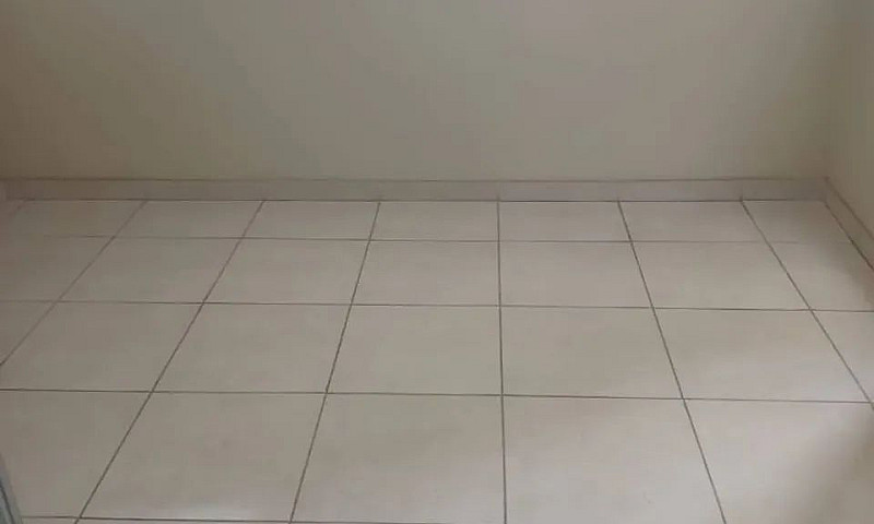 Aluga Quarto...