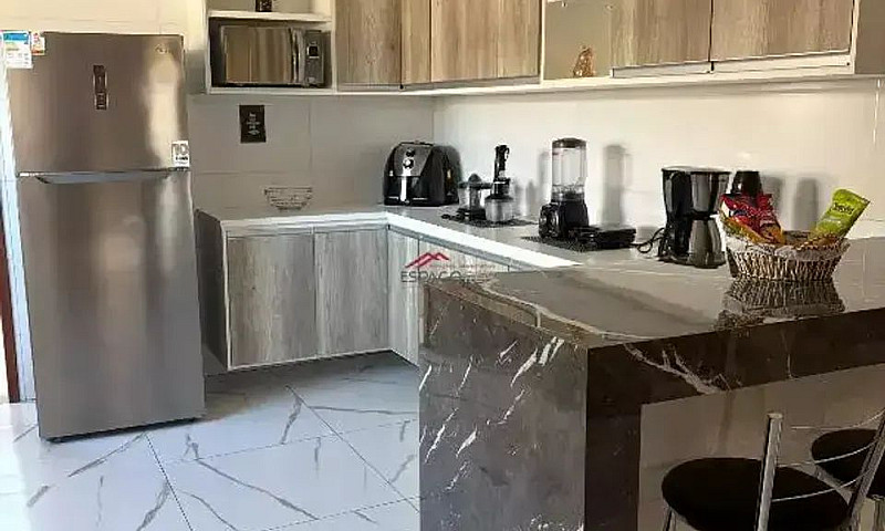 Casa À Venda Com 4 S...
