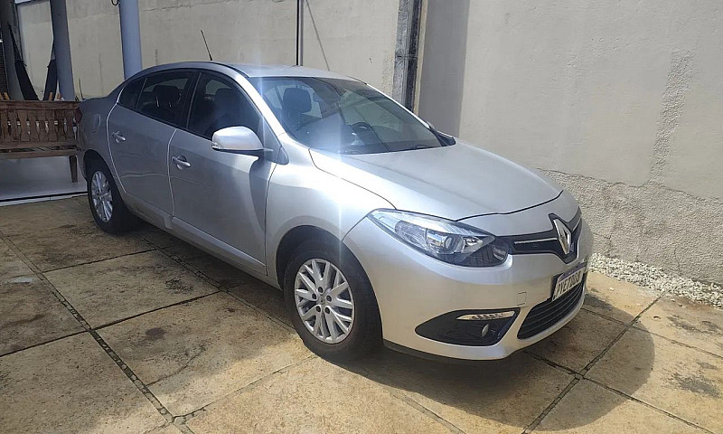 Renault Fluence Sed....